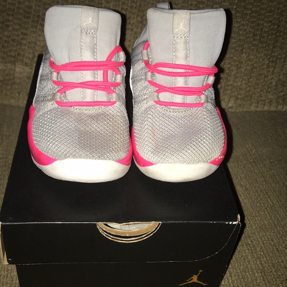 Kids sneakers